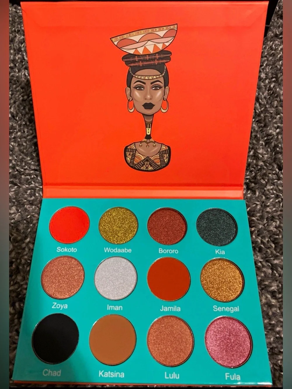 Juvia’s Place The Saharan Eyeshadow Palette